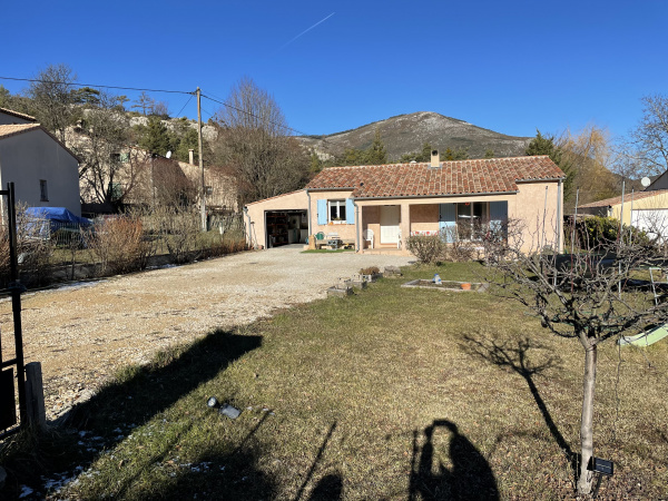 Offres de vente Villas et Propriétés La Roque-Esclapon 83840