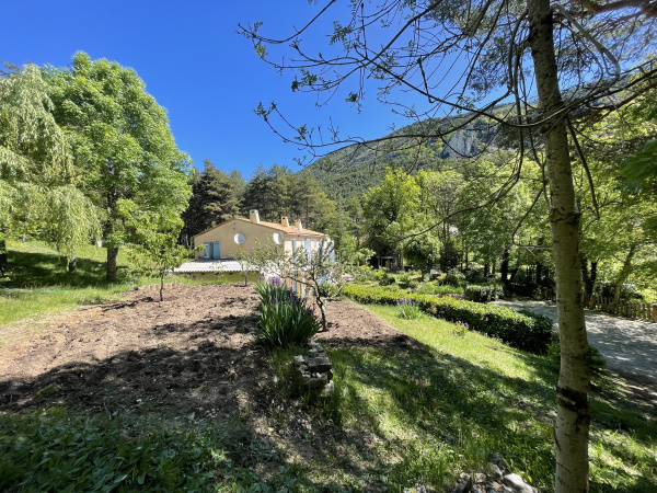 Offres de vente Villas et Propri&eacute;t&eacute;s La Bastide 83840
